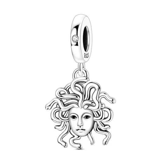 Berloque Medusa em Prata 925